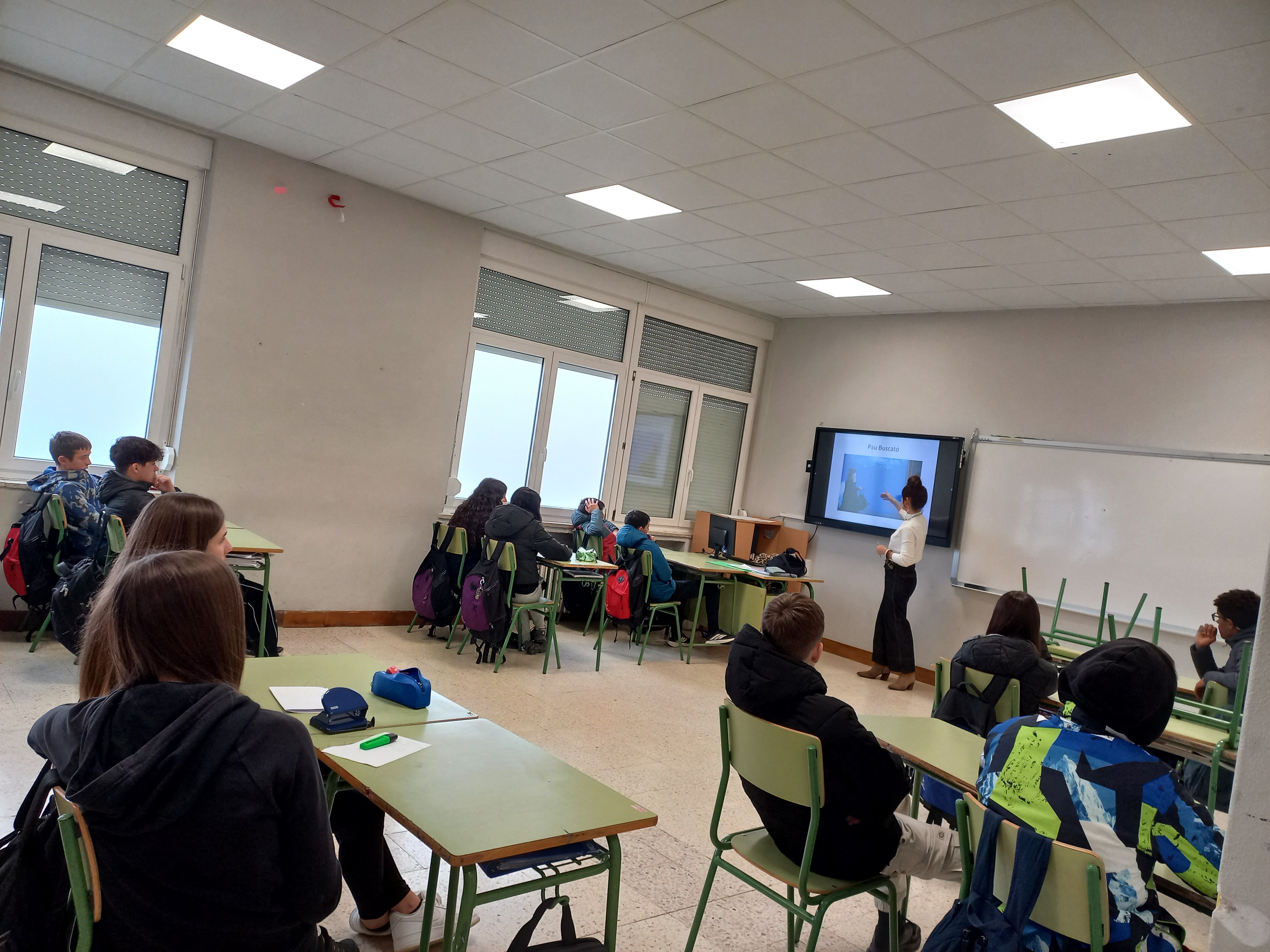 LA ESCRITORA JASONE OSORO EN LA ESCUELA